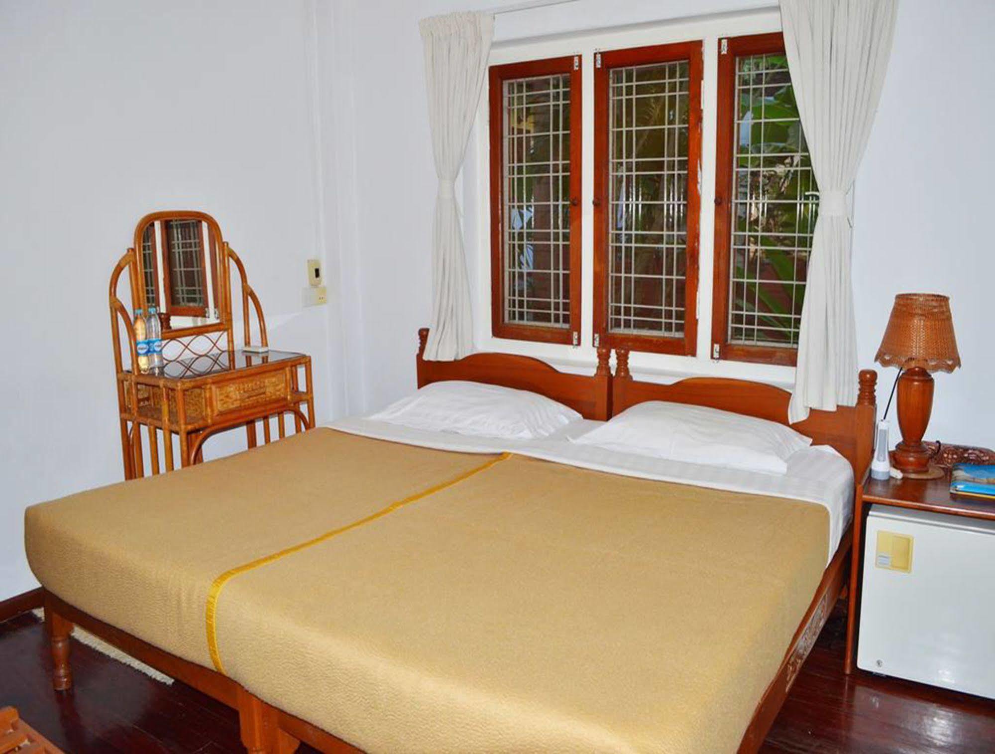 Thurizza Hotel Pagan Zewnętrze zdjęcie